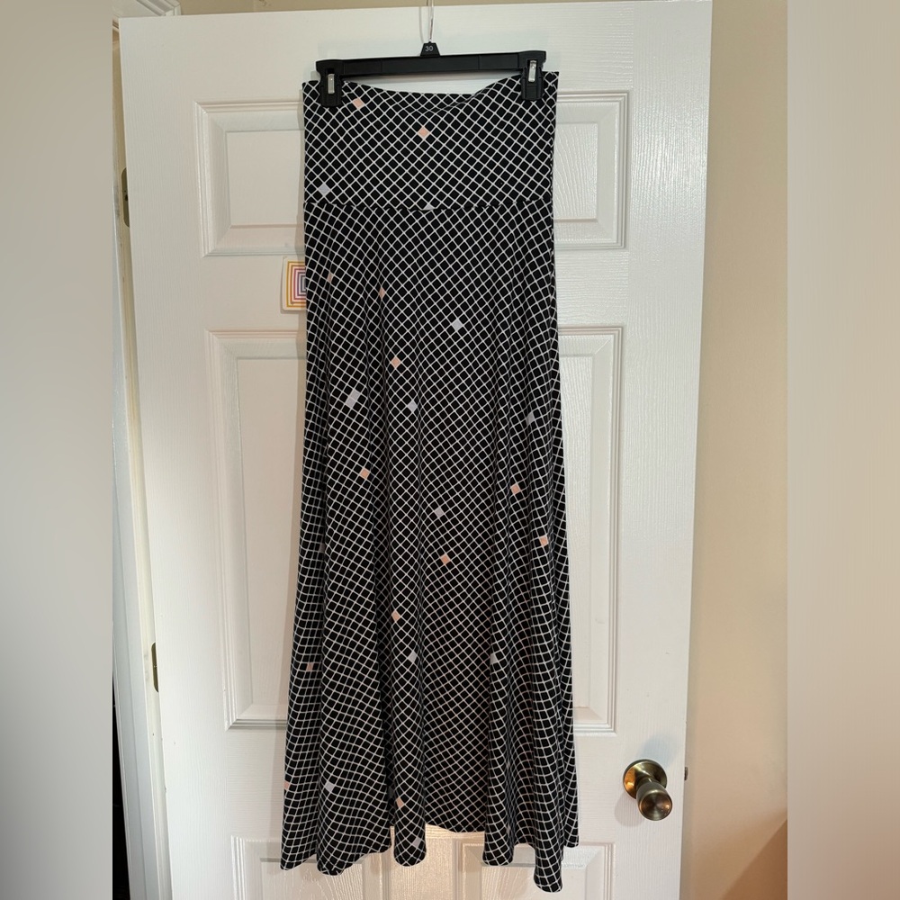 LulaRoe Maxi skirt never been worn